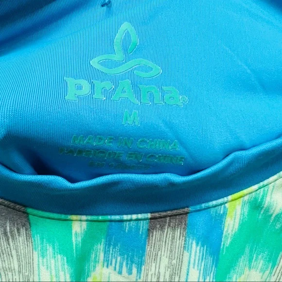 NWOT prAna Rash Guard Green and Turquoise Medium - Picture 2 of 4